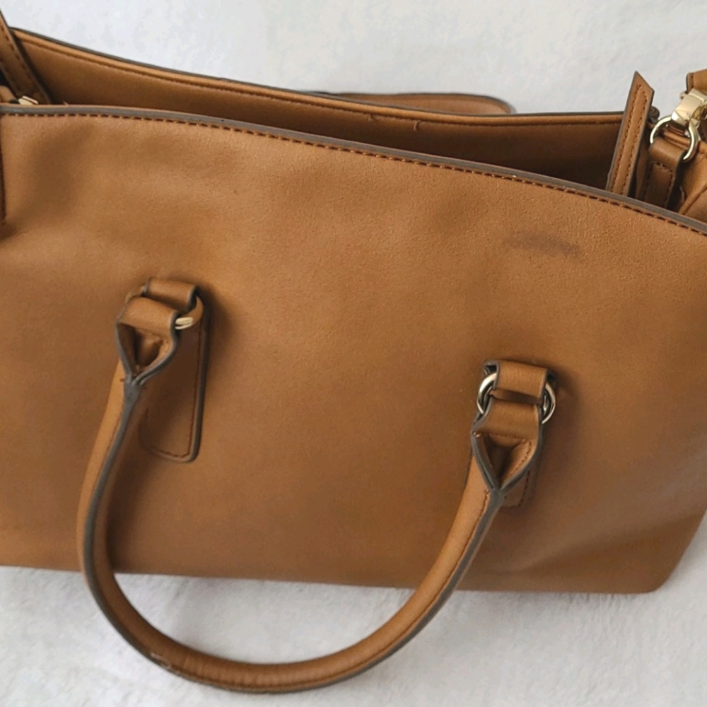 Beige Convertable Purse/Tote - Picture 3 of 5